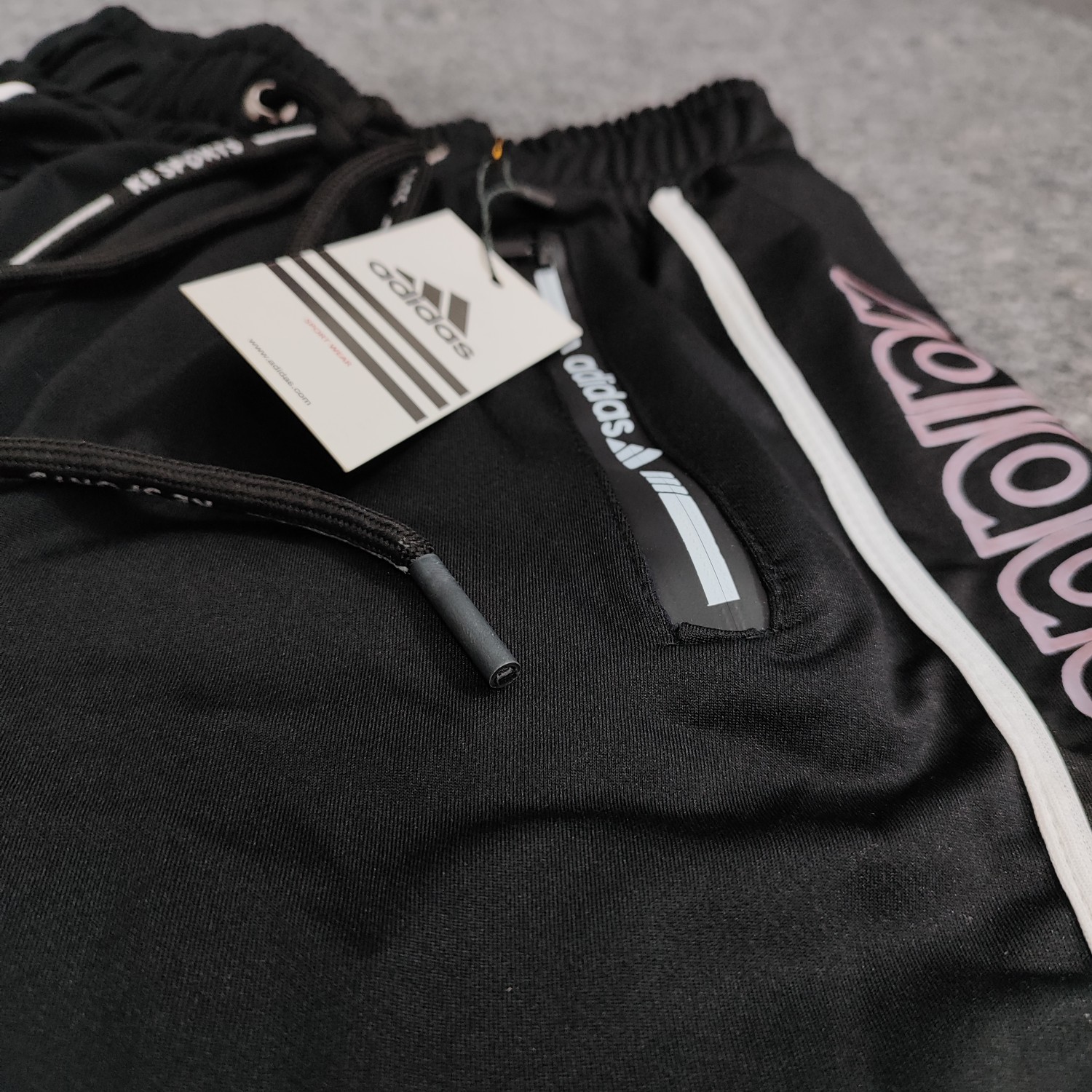 شلوارک ورزشی ادیداس  و شلوارک بدنسازی